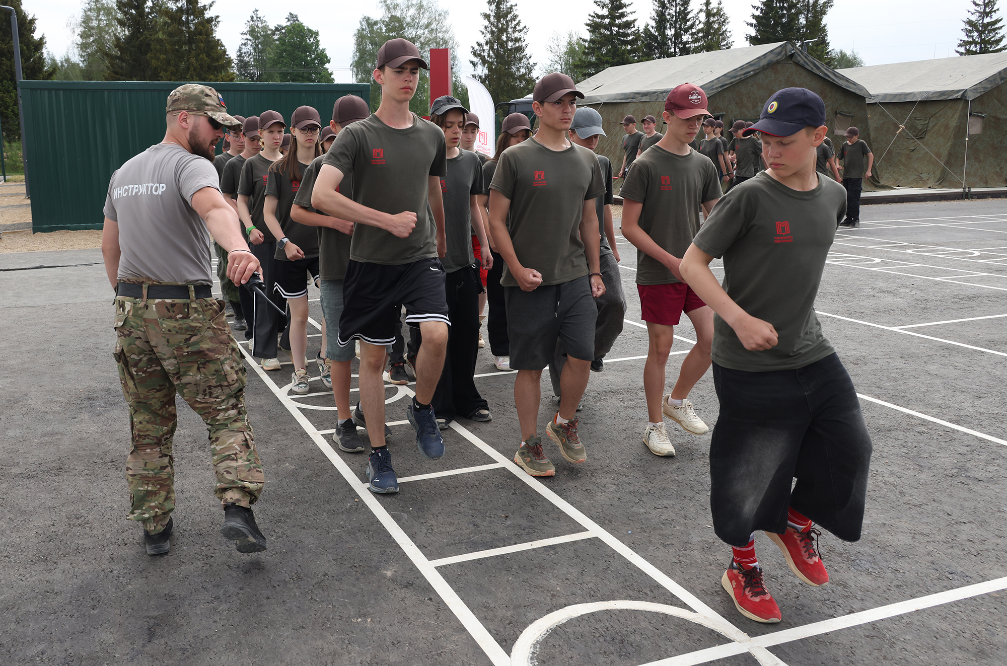 Эвакуация под прицелом ИПСО: как РФ использует тему детей для информационного давления на Украину